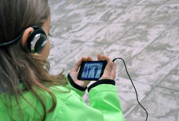 Alter Bahnhof Video Walk Kind