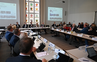 In der letzten Regionalratssitzung am 31.03.2025 wurde die Änderung des Regionalplans beschlossen.